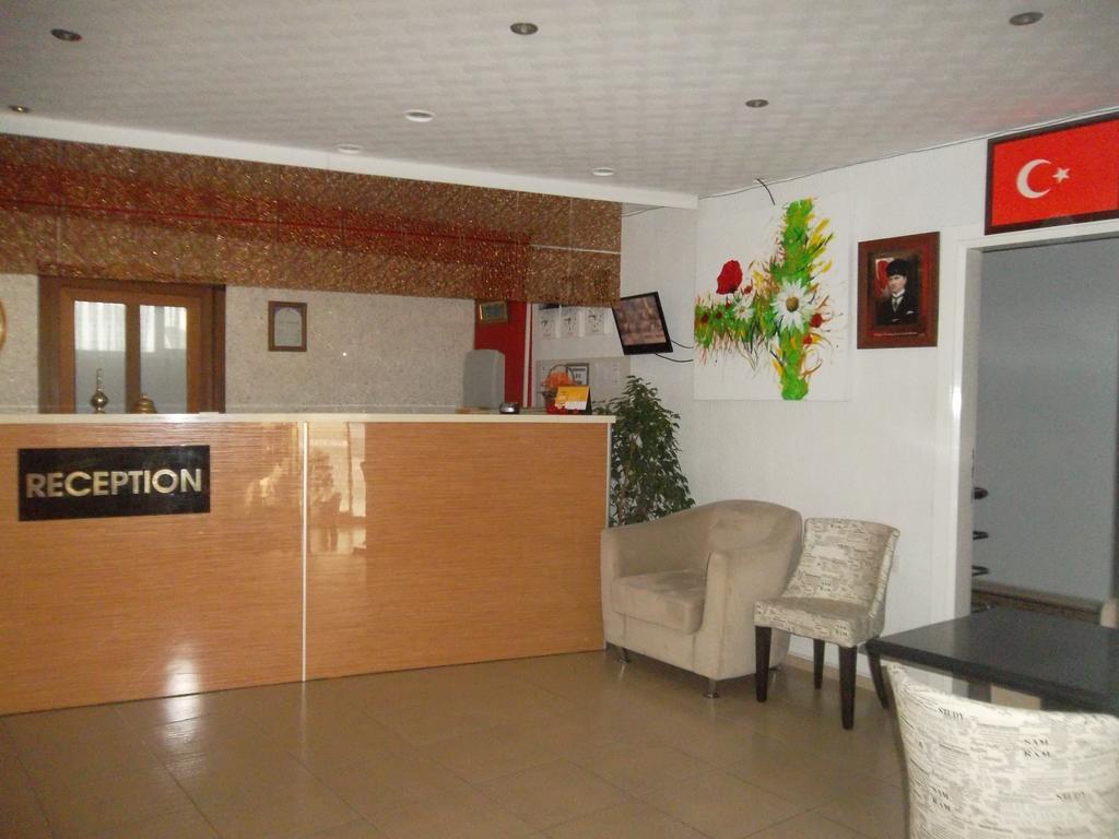 Konak Hotel Mut Exterior photo