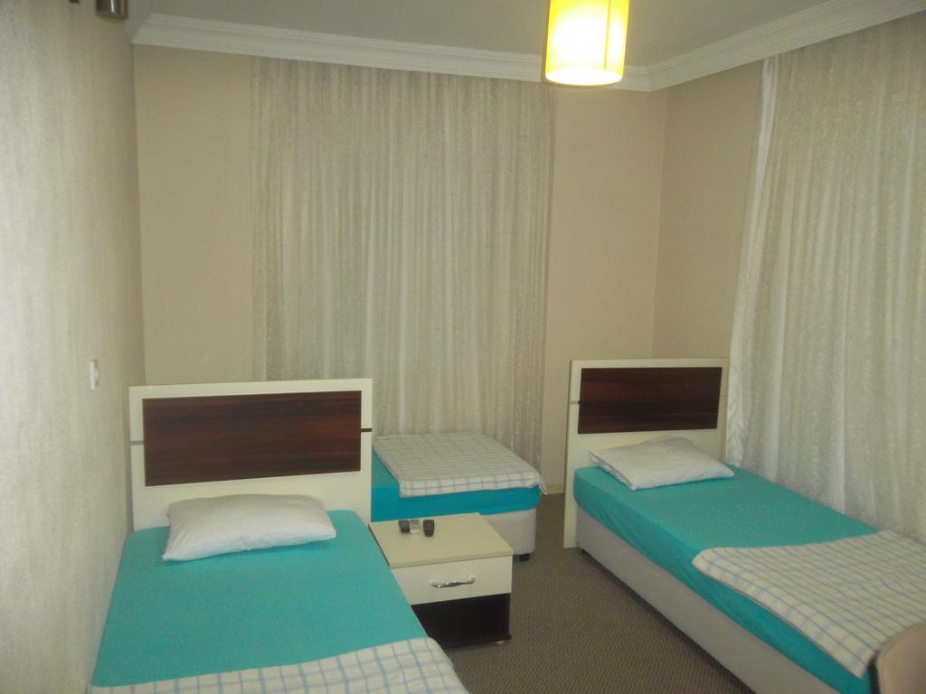 Konak Hotel Mut Exterior photo
