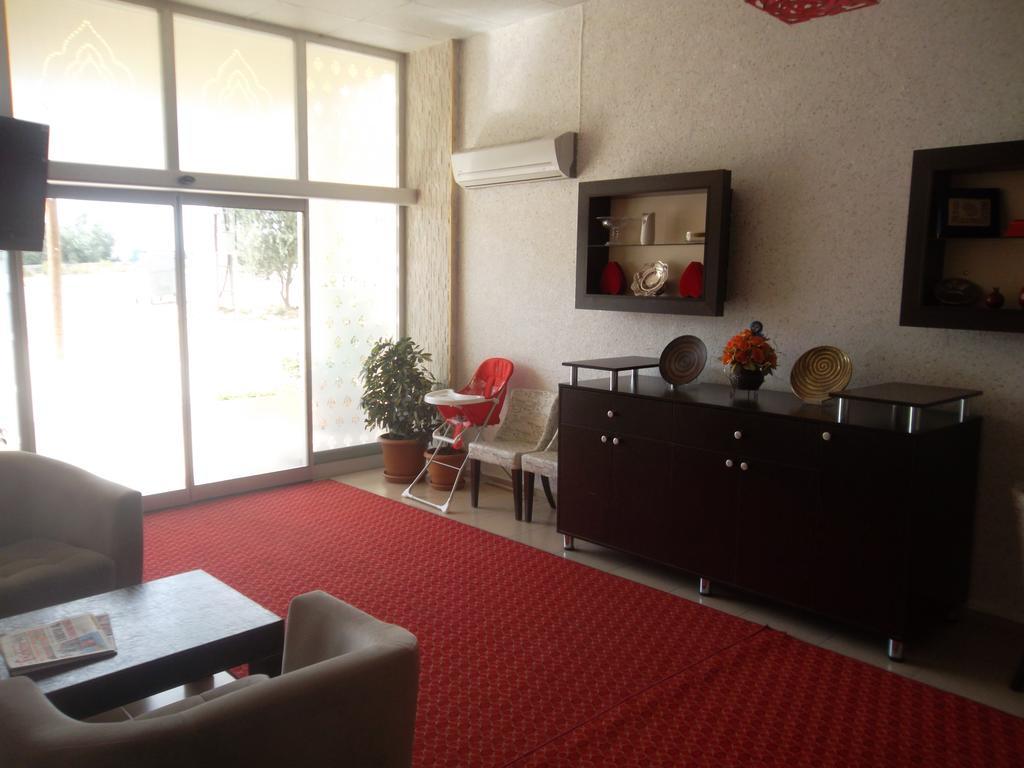 Konak Hotel Mut Exterior photo