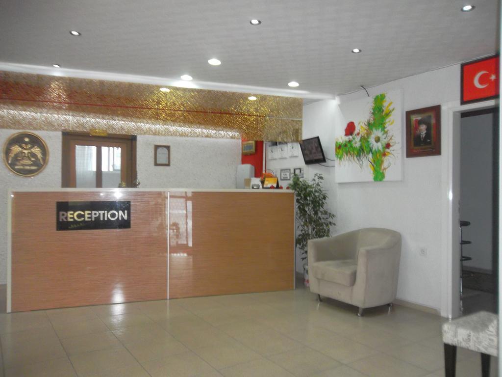 Konak Hotel Mut Exterior photo