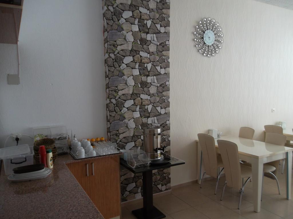 Konak Hotel Mut Exterior photo