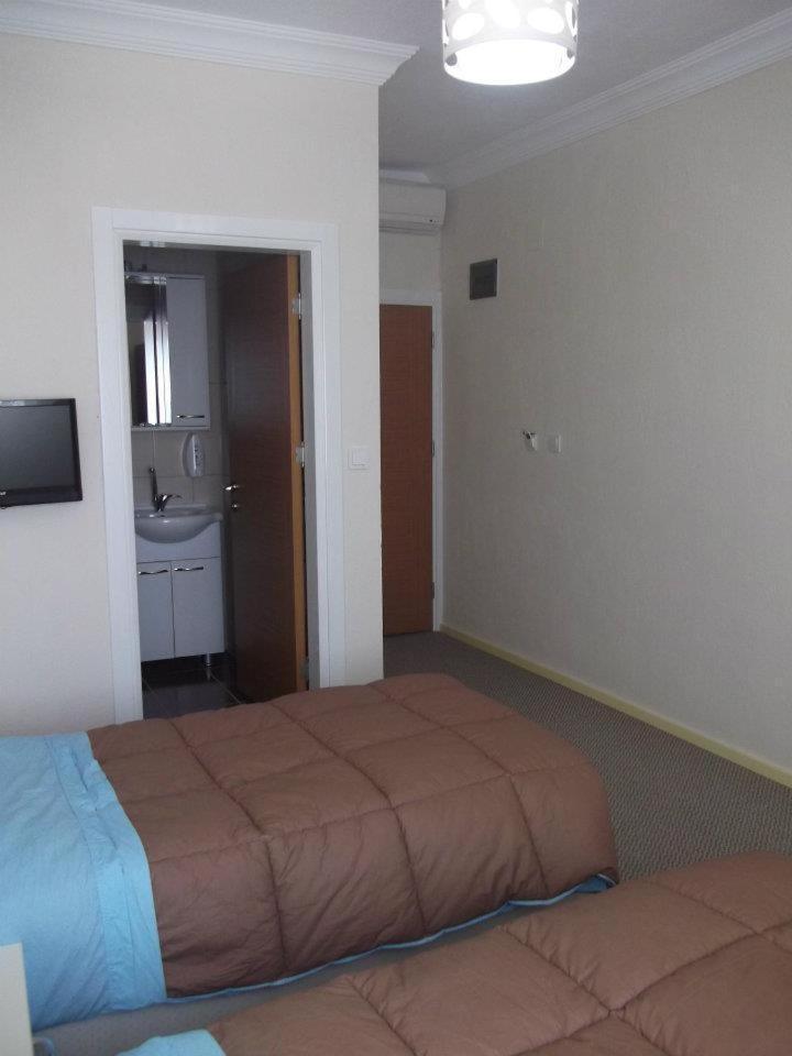 Konak Hotel Mut Exterior photo